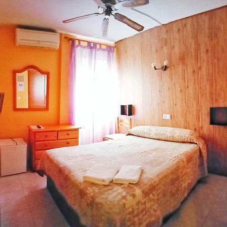 Hostal Cristina Dénia Eksteriør billede