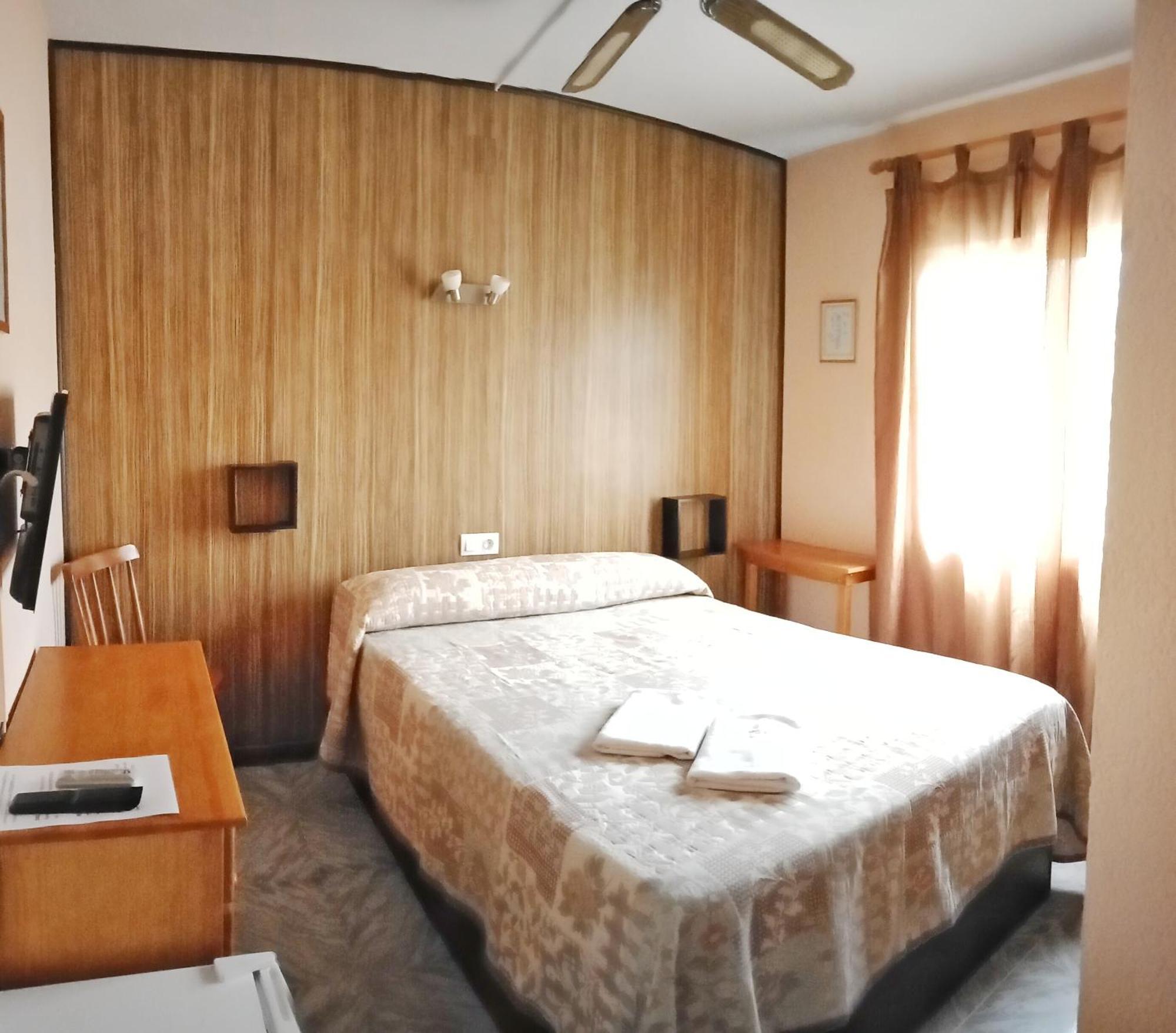Hostal Cristina Dénia Eksteriør billede