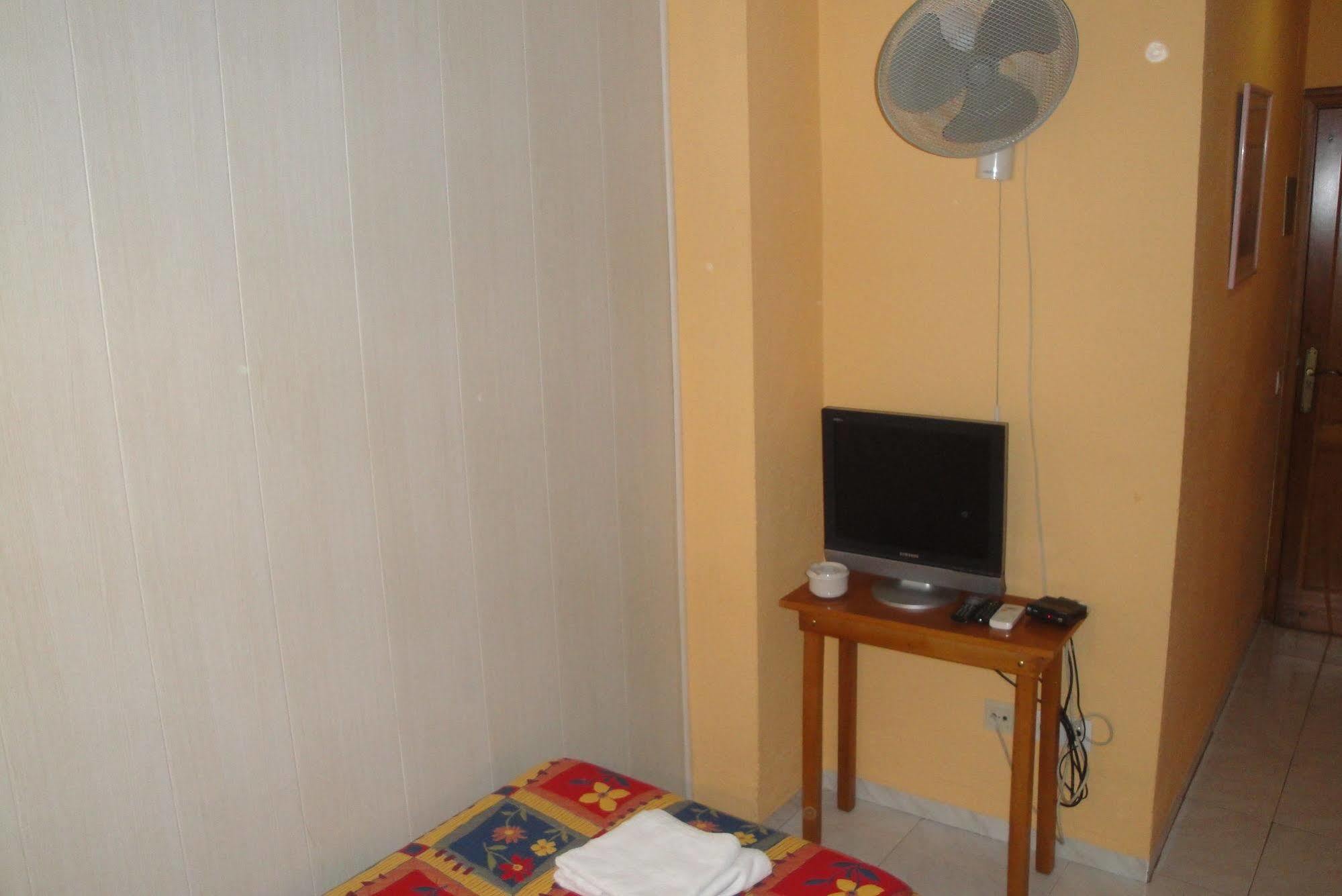 Hostal Cristina Dénia Eksteriør billede