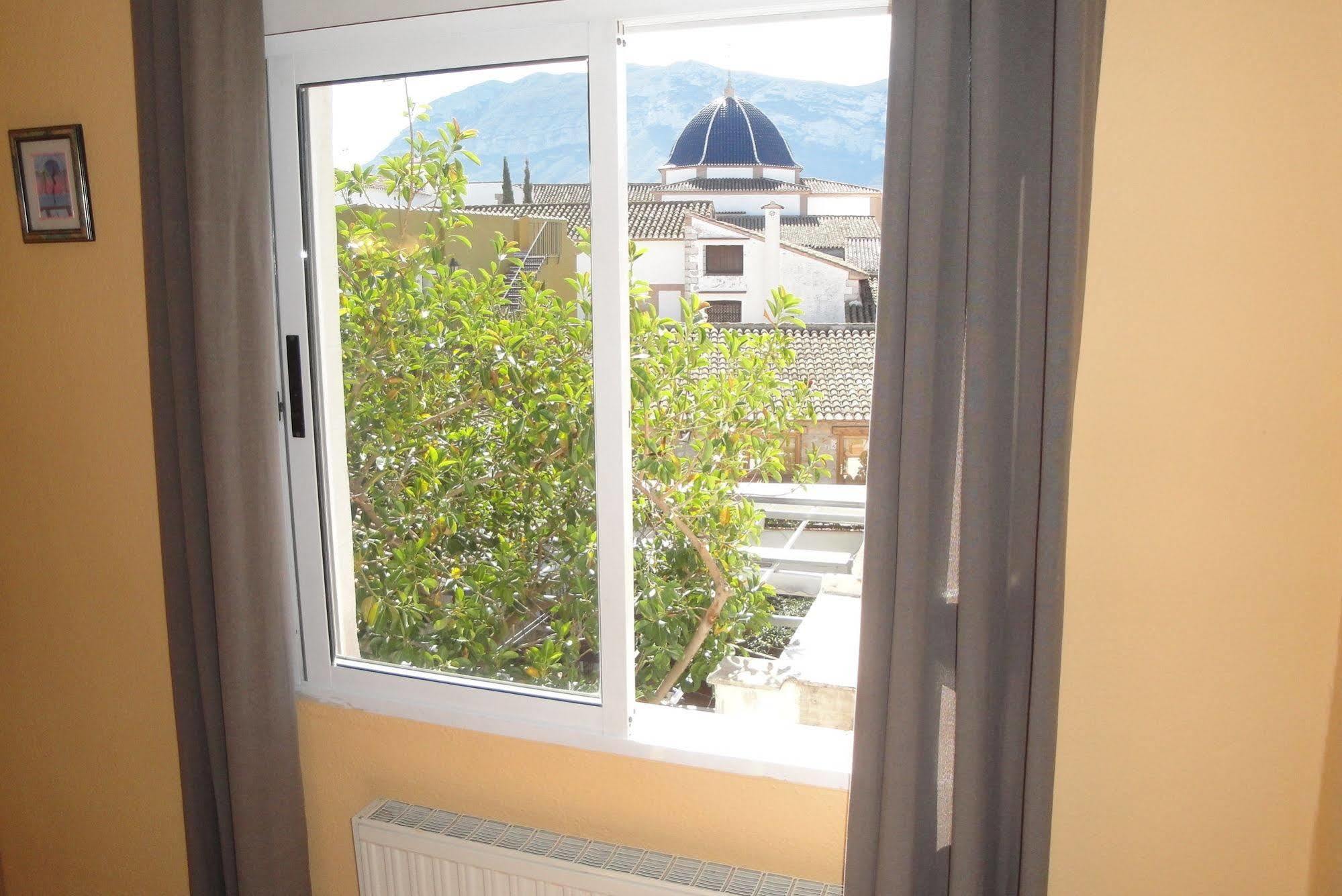 Hostal Cristina Dénia Eksteriør billede