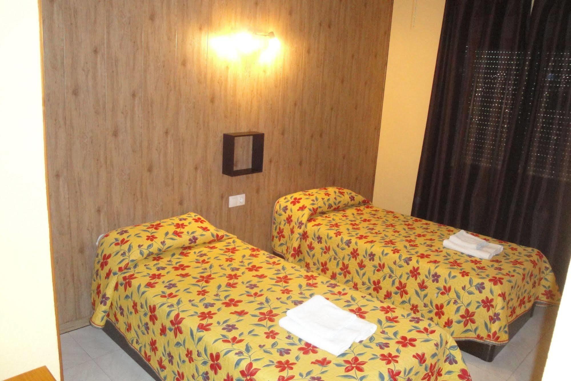 Hostal Cristina Dénia Eksteriør billede