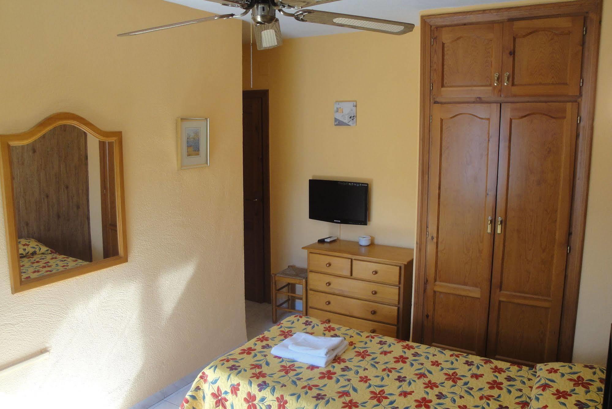 Hostal Cristina Dénia Eksteriør billede
