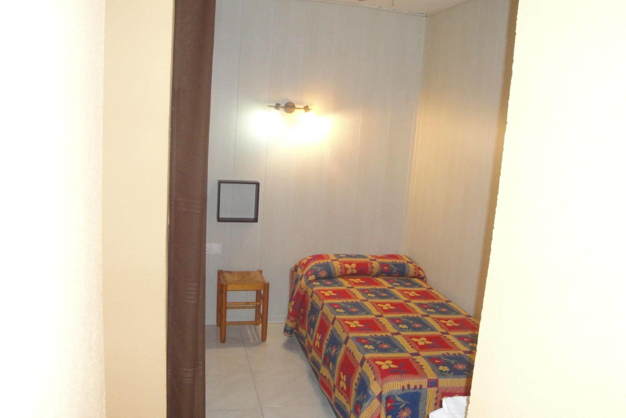 Hostal Cristina Dénia Eksteriør billede